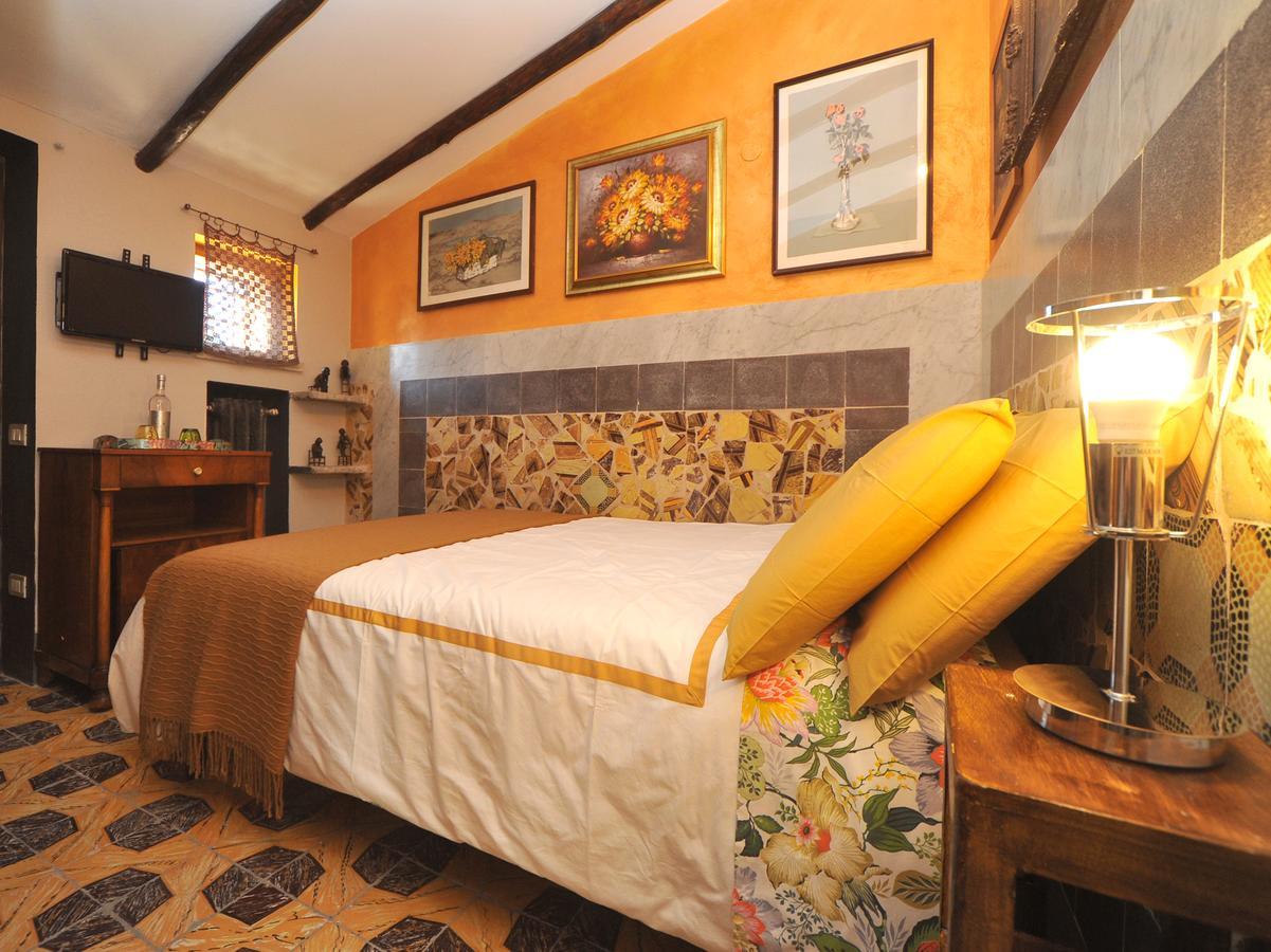 La Canonica Dei Fiori - Anna Fendi Country House 호텔 론시글리오네 외부 사진